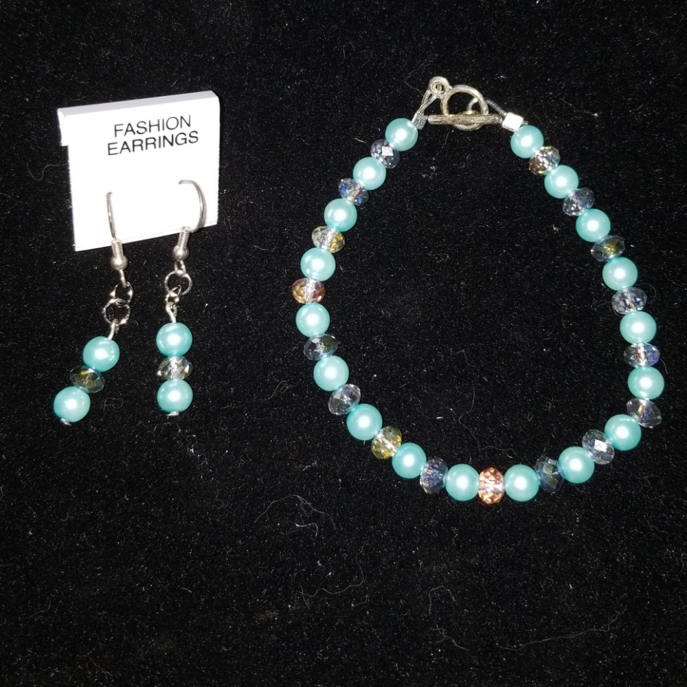 Aqua bracelet and earrings set